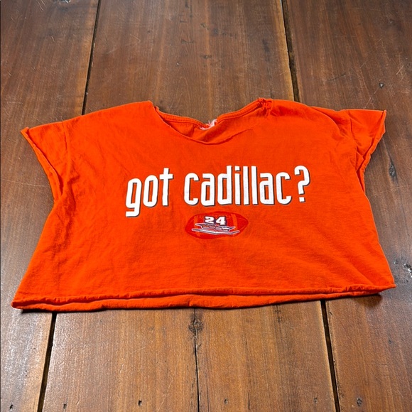Cadillac Women's Size Medium Auburn Tigers Cut Off Shirt Crop Top Orange‎ 24 - Picture 2 of 7